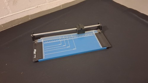 Schneidemaschine papier - schneidemaschine, a4