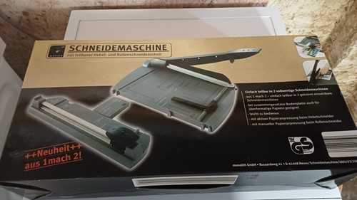 Schneidemaschine - , –
